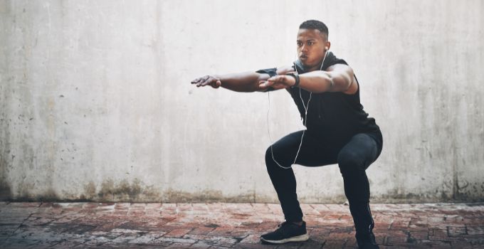 Rectus Femoris Stretch: A Simple Guide On How You Can Improve Your Mobility And Flexibility 2 Squat